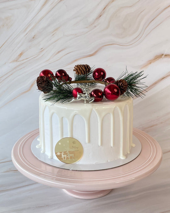 Reindeer Christmas Gelato Cake - bannos